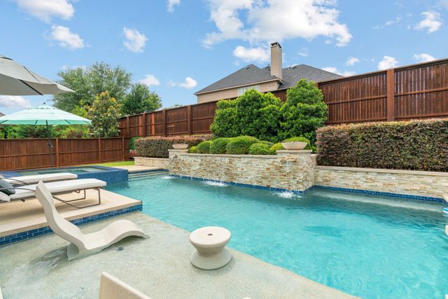721 Kimbro Avenue, Lantana, TX 76226