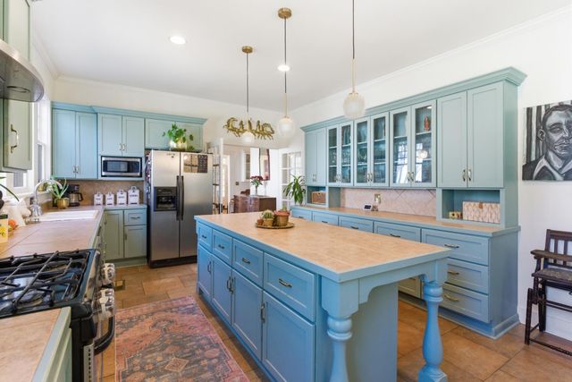 621 Walnut St., Hattiesburg, MS 39401