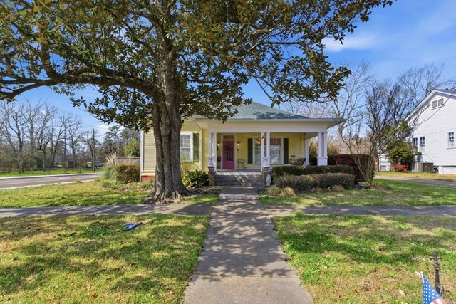 621 Walnut St., Hattiesburg, MS 39401