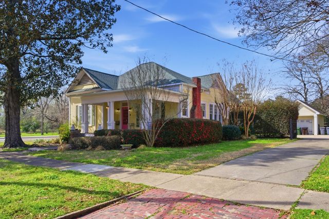 621 Walnut St., Hattiesburg, MS 39401