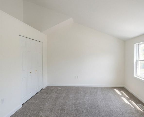 57 Lawton Brook Lane 57, Portsmouth, RI 02871