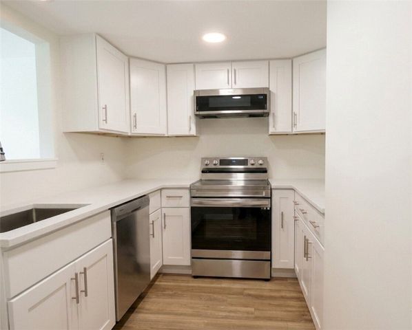 57 Lawton Brook Lane 57, Portsmouth, RI 02871