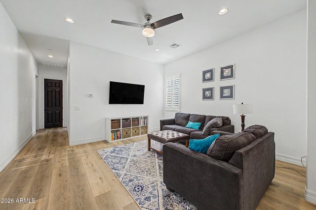 2910 E ATHENA Avenue, Gilbert, AZ 85297