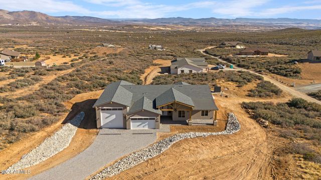 635 S GRANT WOODS Parkway, Dewey, AZ 86327