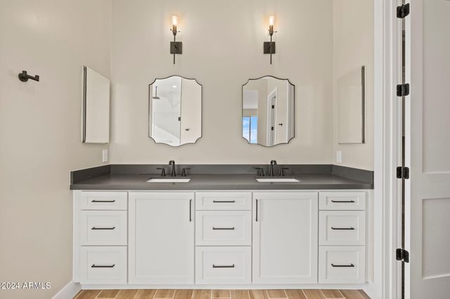 635 S GRANT WOODS Parkway, Dewey, AZ 86327