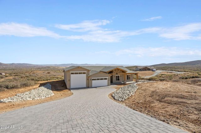 635 S GRANT WOODS Parkway, Dewey, AZ 86327