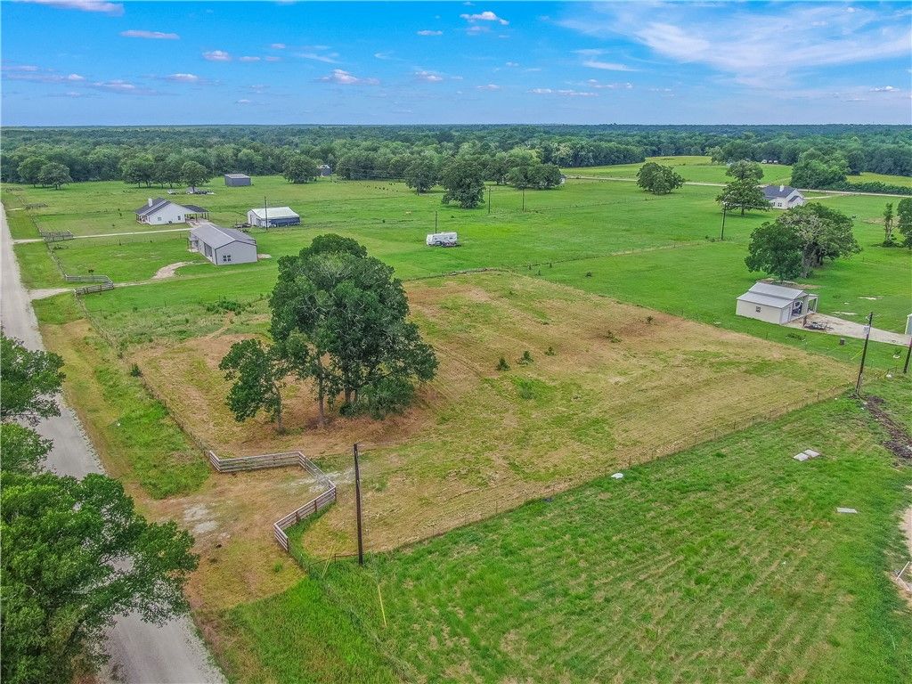 12889 Della Love Road, Bryan, TX 77808 — exterior