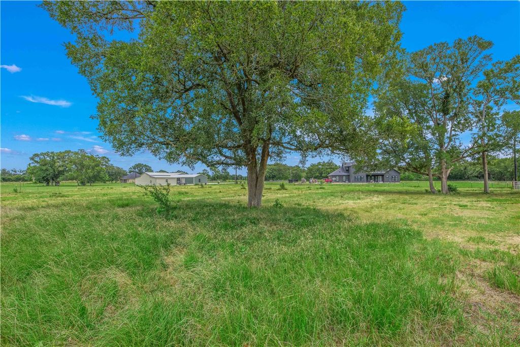 12889 Della Love Road, Bryan, TX 77808 — photo 4