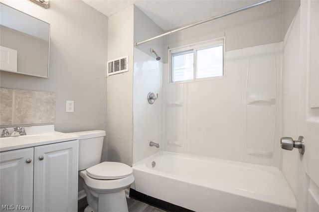 3409 W 86th Street, Cleveland, OH 44102