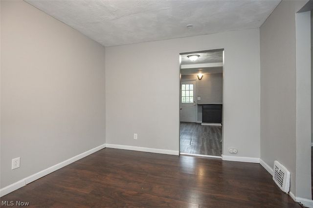3409 W 86th Street, Cleveland, OH 44102
