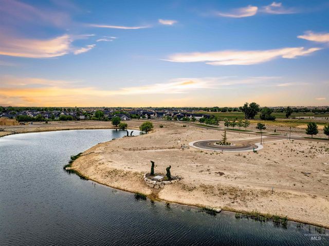21526 Lake Fork Pt, Star, ID 83669