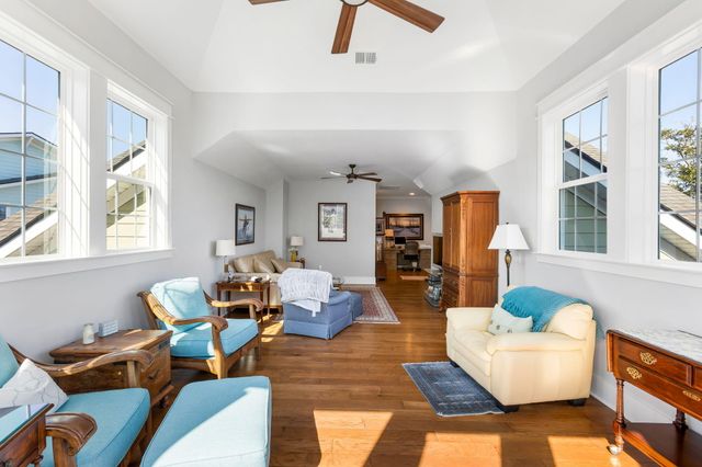 1525 Mossy Branch Way, Mount Pleasant, SC 29464