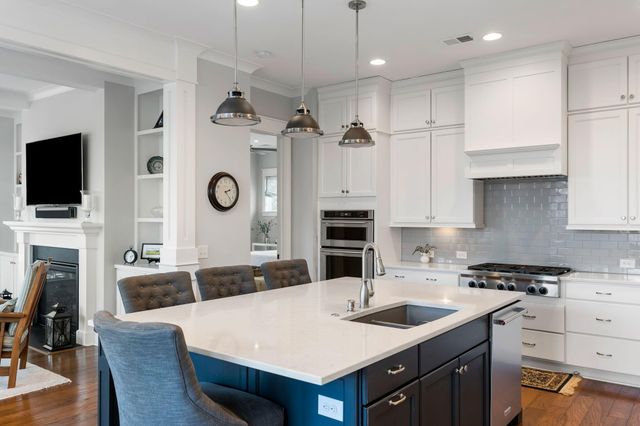 1525 Mossy Branch Way, Mount Pleasant, SC 29464