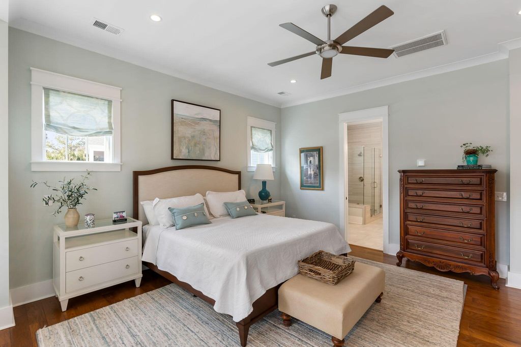 Image 19 of property listing at 1525 Mossy Branch Way, Mount Pleasant, SC 29464