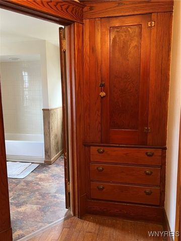 1 Wilson Parkway, Lockport City, NY 14094