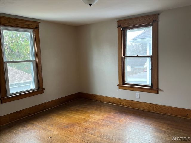 1 Wilson Parkway, Lockport City, NY 14094