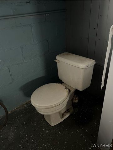 1 Wilson Parkway, Lockport City, NY 14094