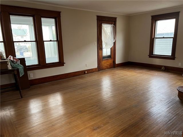 1 Wilson Parkway, Lockport City, NY 14094