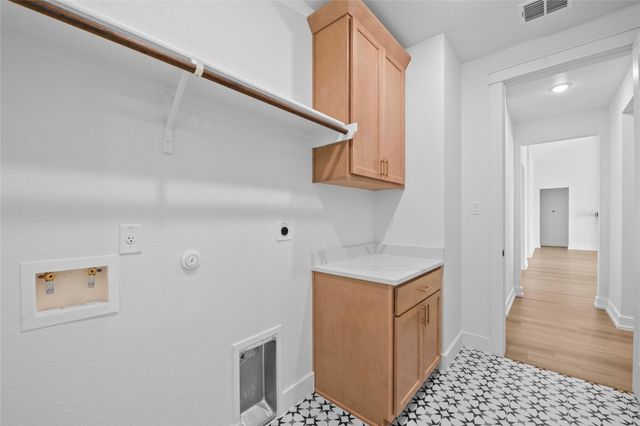 6630 King Oaks BLVD, Salado, TX 76571