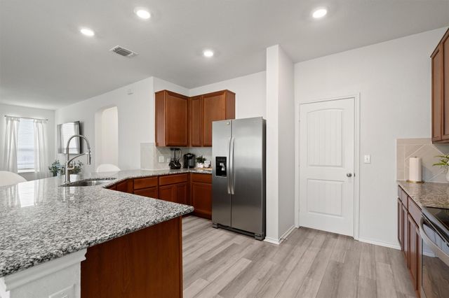 2008 Prickly Pear DR, Bastrop, TX 78602