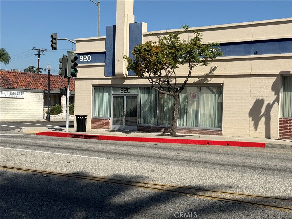 920 W Whittier Boulevard W, Montebello, CA 90640 — photo 2