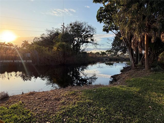 2295 NW 115th St, Miami, FL 33167