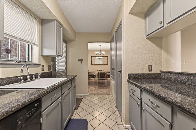 6201 Beverlyhill Street 1, Houston, TX 77057