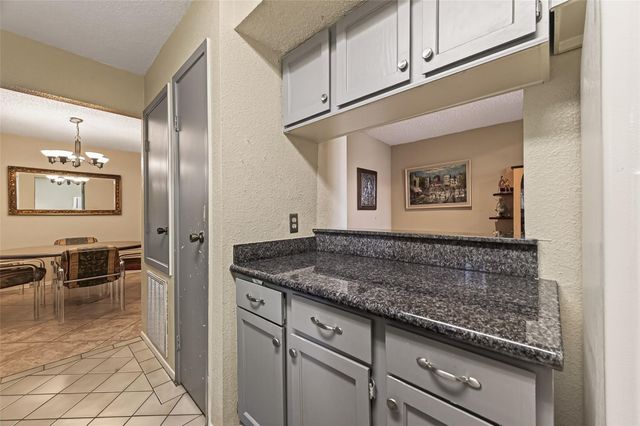 6201 Beverlyhill Street 1, Houston, TX 77057