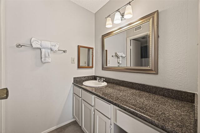 6201 Beverlyhill Street 1, Houston, TX 77057