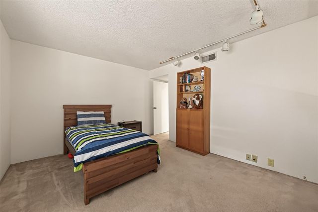 6201 Beverlyhill Street 1, Houston, TX 77057