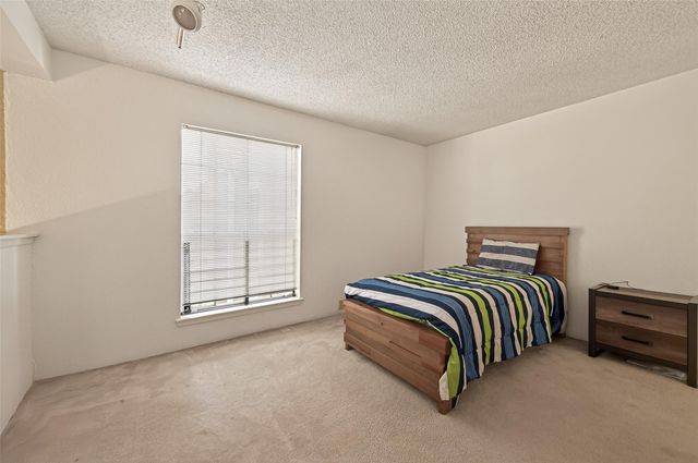 6201 Beverlyhill Street 1, Houston, TX 77057