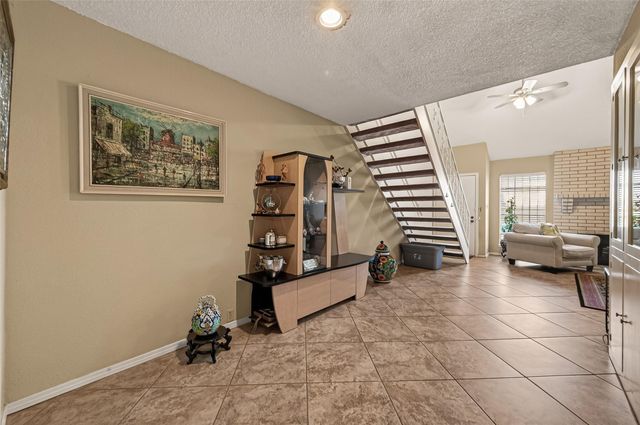 6201 Beverlyhill Street 1, Houston, TX 77057