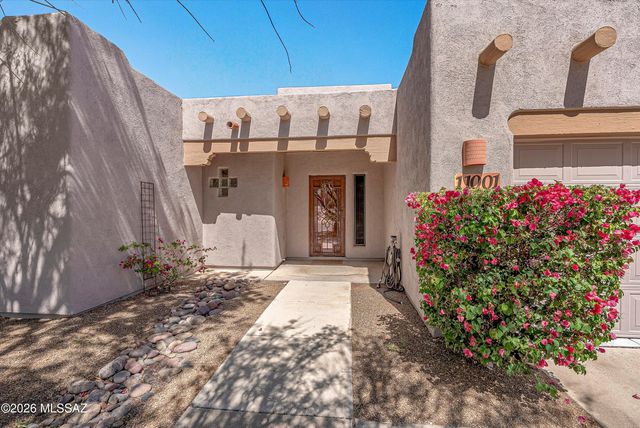 11001 E Indigo Bush Place, Tucson, AZ 85748
