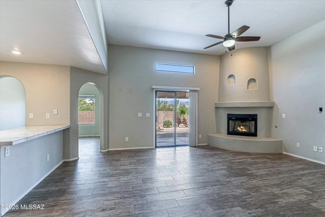 11001 E Indigo Bush Place, Tucson, AZ 85748