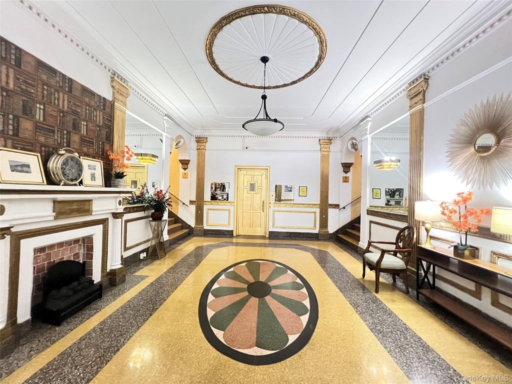 42-52 Layton Street 5C, Elmhurst, NY 11373 — photo 3