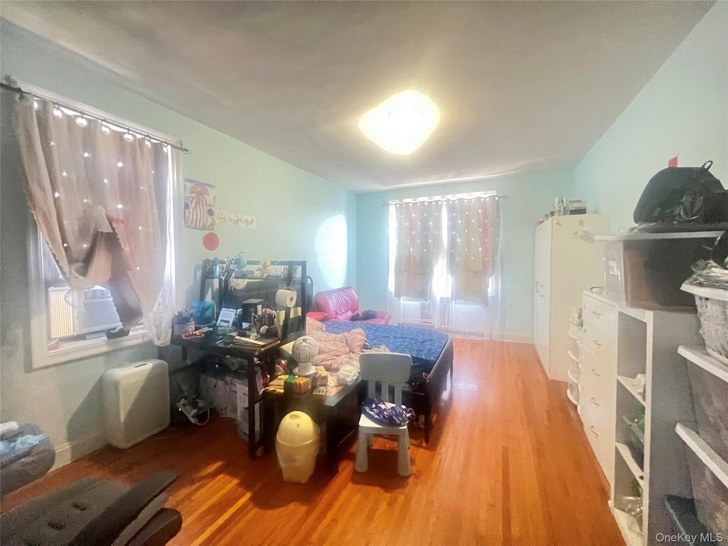 42-52 Layton Street 5C, Elmhurst, NY 11373 — photo 4