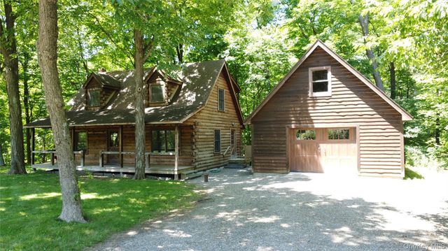 5 Will Palmer Road, Catskill, NY 12414