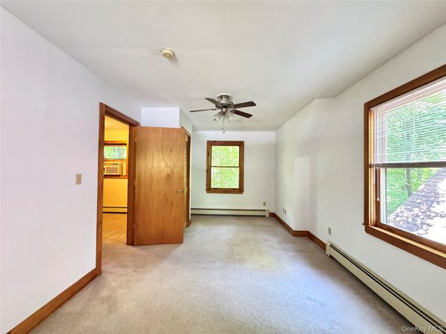 5 Will Palmer Road, Catskill, NY 12414