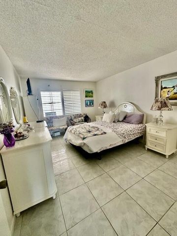 1080 Exeter E, Boca Raton, FL 33434