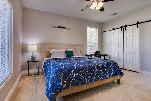 834 S Polk Street, Dallas, TX 75208