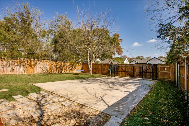 834 S Polk Street, Dallas, TX 75208