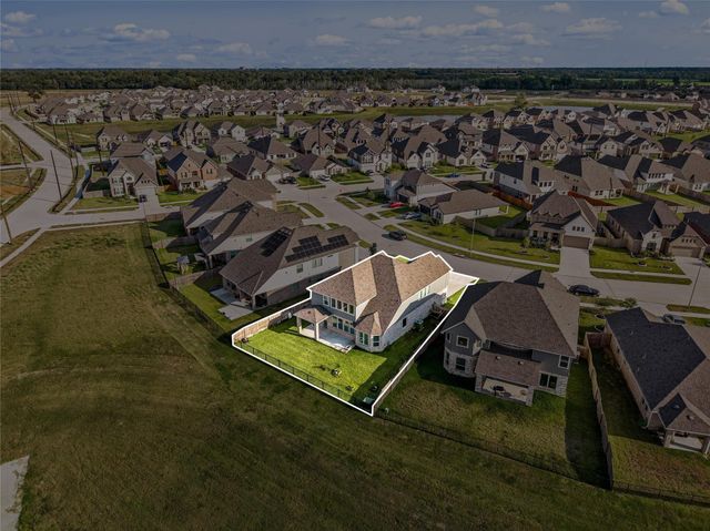 5814 Wayne Way, Rosenberg, TX 77471