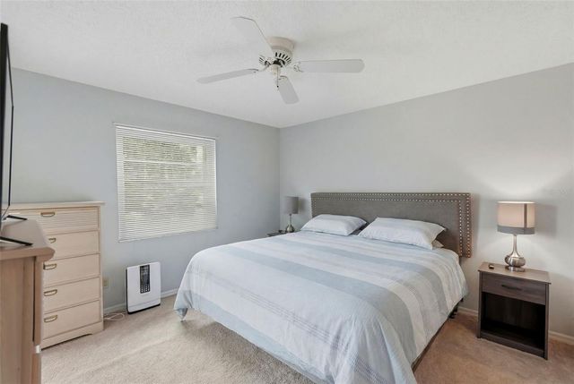 6817 STONES THROW CIRCLE N 17208, St Petersburg, FL 33710