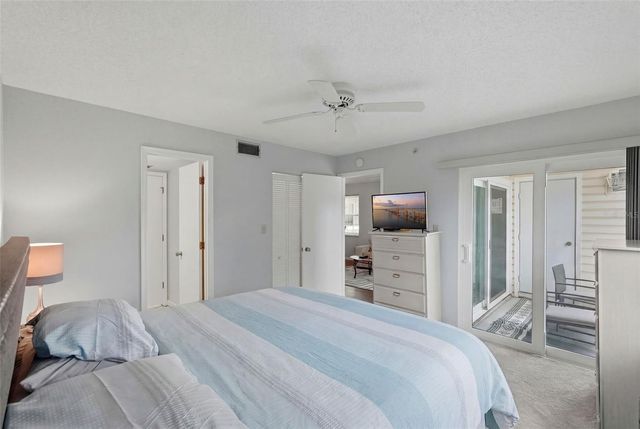 6817 STONES THROW CIRCLE N 17208, St Petersburg, FL 33710