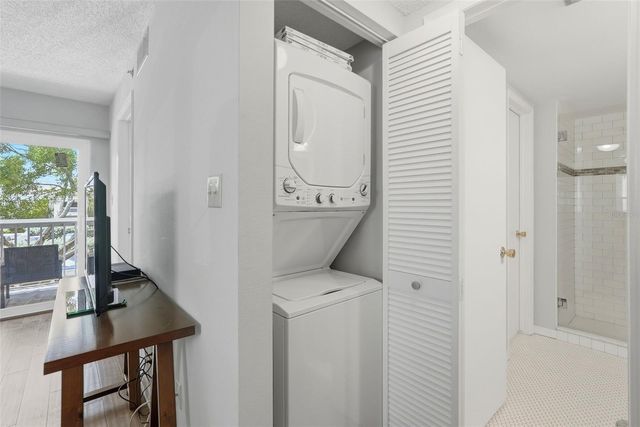 6817 STONES THROW CIRCLE N 17208, St Petersburg, FL 33710
