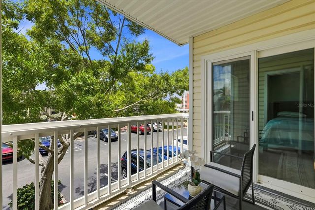 6817 STONES THROW CIRCLE N 17208, St Petersburg, FL 33710
