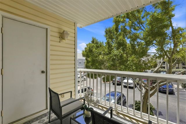 6817 STONES THROW CIRCLE N 17208, St Petersburg, FL 33710