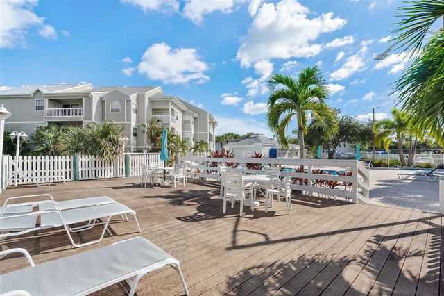 6817 STONES THROW CIRCLE N 17208, St Petersburg, FL 33710