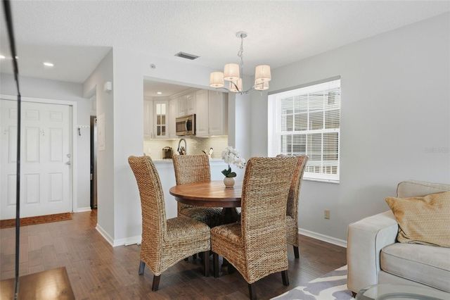 6817 STONES THROW CIRCLE N 17208, St Petersburg, FL 33710