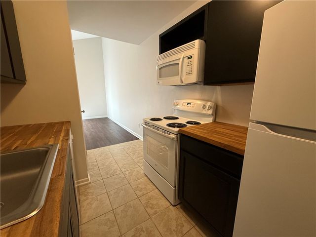 125 Maple Street 110, Pendleton, SC 29670